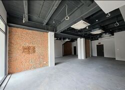 Serangoon Road (D8), Retail #596363101